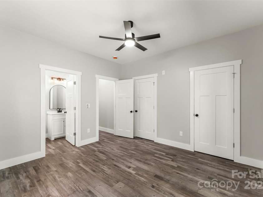 511 Blue Ridge Drive, Marion, NC 28752.  MLS# CAR4274590, YatesRealty ID 2653. 