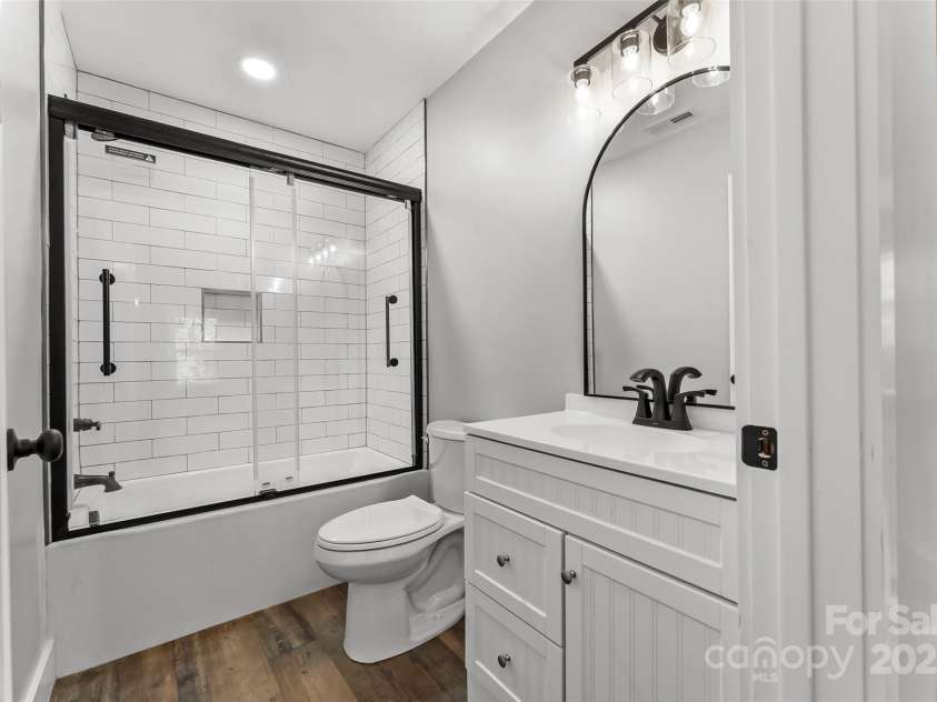 511 Blue Ridge Drive, Marion, NC 28752.  MLS# CAR4274590, YatesRealty ID 2653. 