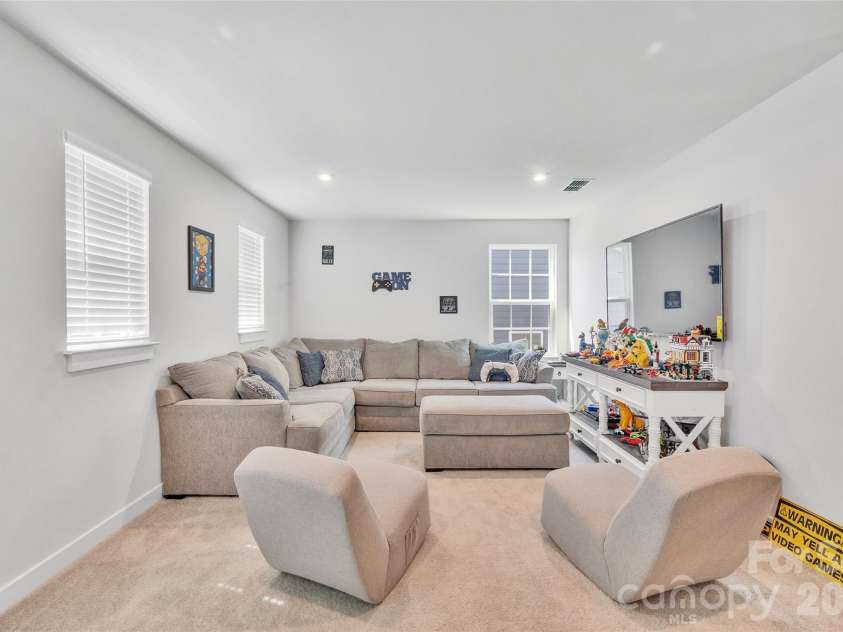 6087 Ives Avenue, Spartanburg, SC 29307.  MLS# CAR4377252, YatesRealty ID 26530. 