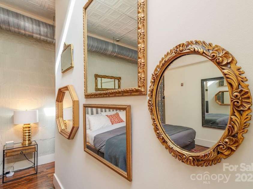 33 Carolina Lane, Asheville, NC 28801.  MLS# CAR4277865, YatesRealty ID 26531. 