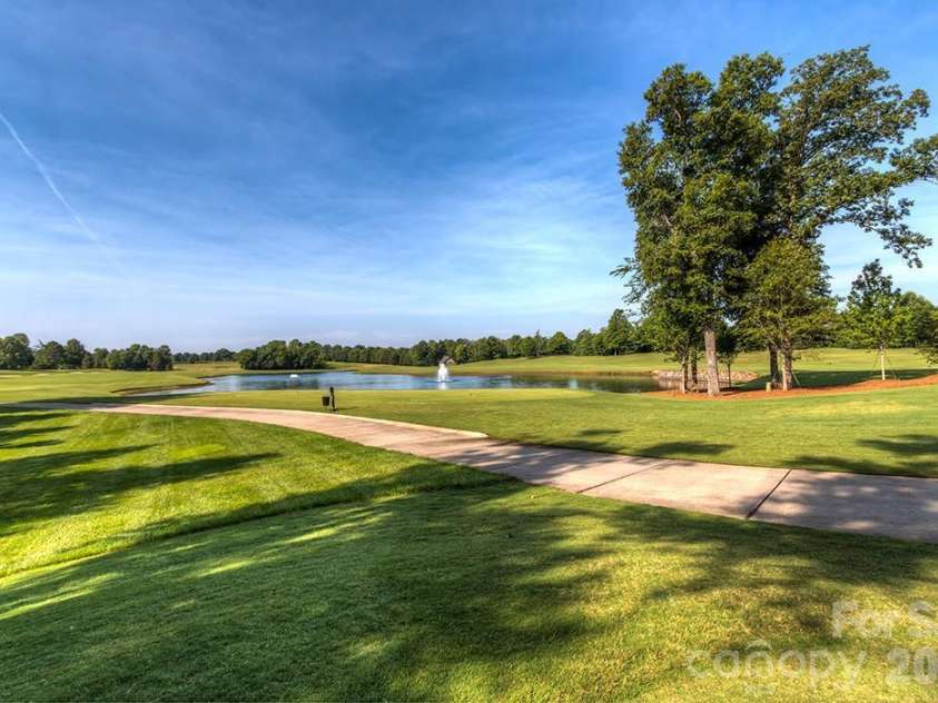 405 Eagle Bend Drive, Waxhaw, NC 28173.  MLS# CAR4387610, YatesRealty ID 26532. 