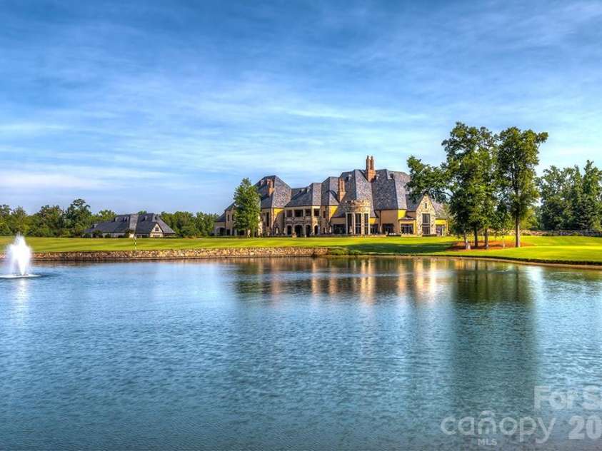405 Eagle Bend Drive, Waxhaw, NC 28173.  MLS# CAR4387610, YatesRealty ID 26532. 