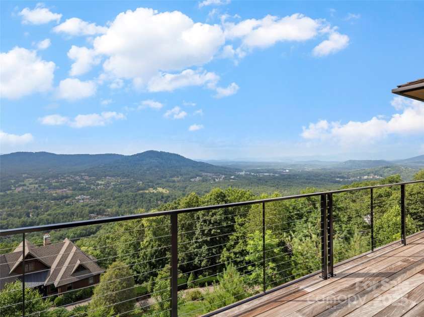 510 Cloud Top Way, Arden, NC 28704.  MLS# CAR4271499, YatesRealty ID 26534. 