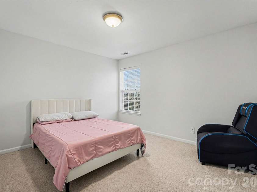 11001 Dulin Creek Boulevard, Charlotte, NC 28215.  MLS# CAR4287097, YatesRealty ID 26536. 2nd Bedroom