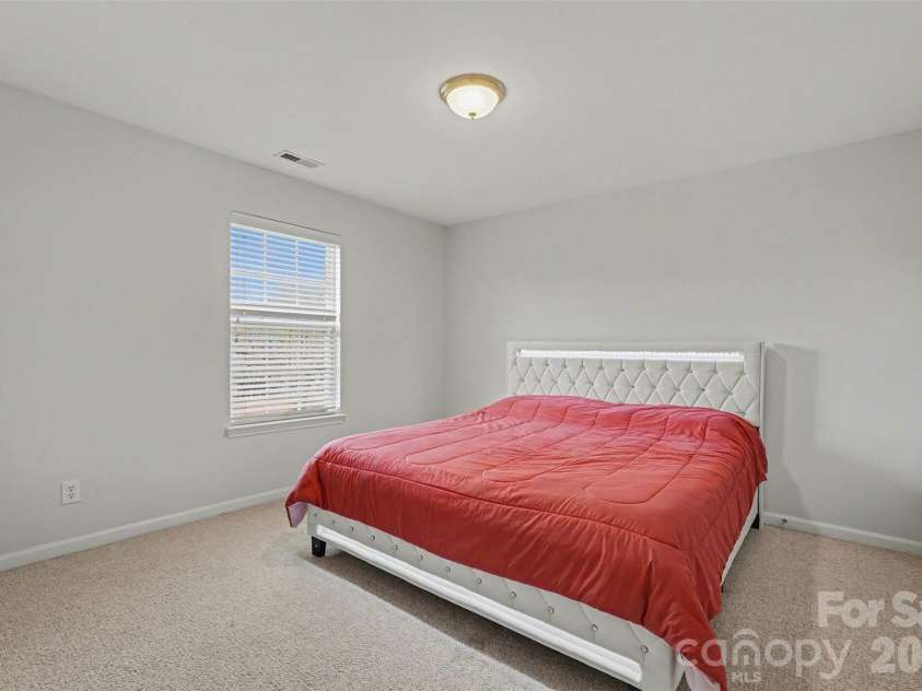 11001 Dulin Creek Boulevard, Charlotte, NC 28215.  MLS# CAR4287097, YatesRealty ID 26536. 3rd Bedroom
