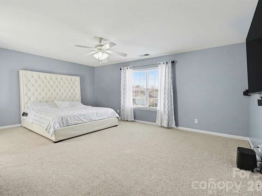 11001 Dulin Creek Boulevard, Charlotte, NC 28215.  MLS# CAR4287097, YatesRealty ID 26536. Owner's Bedroom