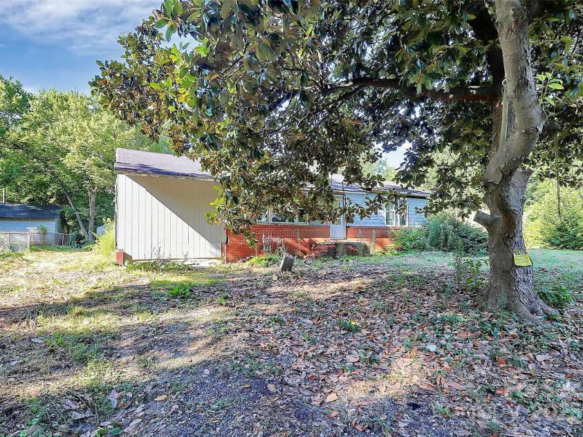 112 Harmony Trail, Gastonia, NC 28056.  MLS# CAR4273653, YatesRealty ID 26537. 