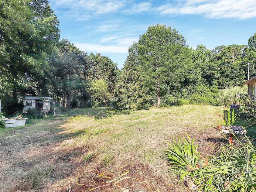 112 Harmony Trail, Gastonia, NC 28056.  MLS# CAR4273653, YatesRealty ID 26537. 