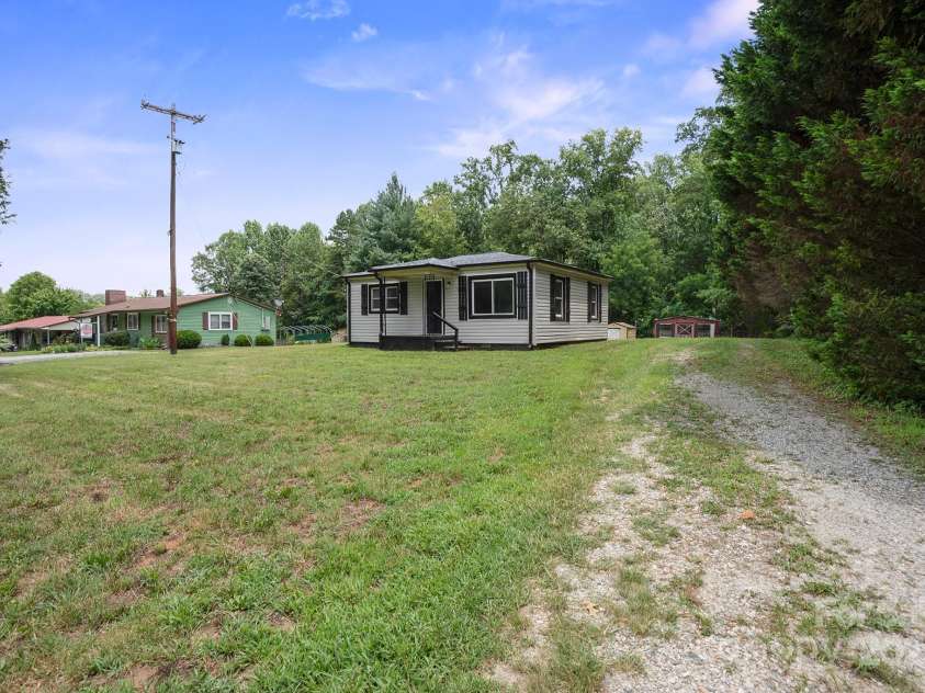 1150 Shue Road, China Grove, NC 28023.  MLS# CAR4282219, YatesRealty ID 26538. 