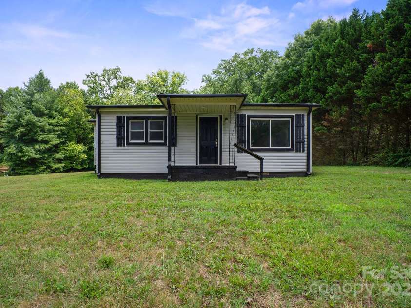 1150 Shue Road, China Grove, NC 28023.  MLS# CAR4282219, YatesRealty ID 26538. 