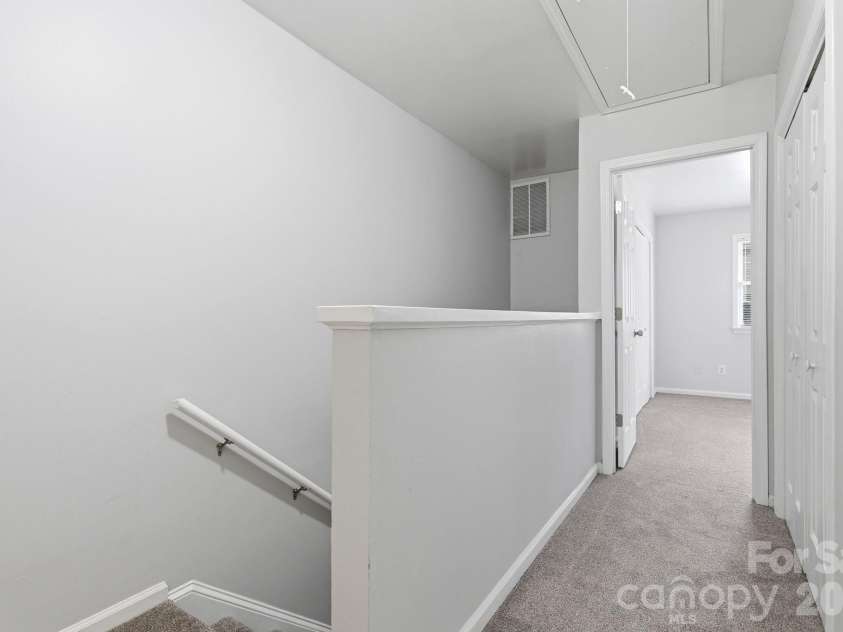 5918 Crape Myrtle Lane, Charlotte, NC 28216.  MLS# CAR4326062, YatesRealty ID 26538. 