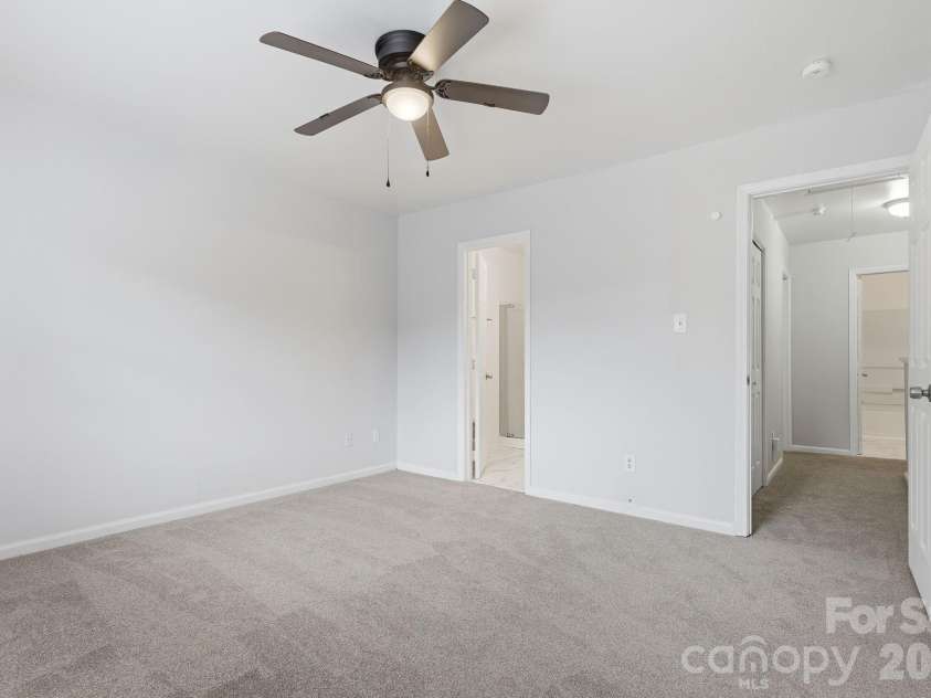 5918 Crape Myrtle Lane, Charlotte, NC 28216.  MLS# CAR4326062, YatesRealty ID 26538. Primary Bedroom