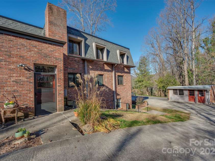305 Grady Avenue, Tryon, NC 28782.  MLS# CAR4233461, YatesRealty ID 2654. 