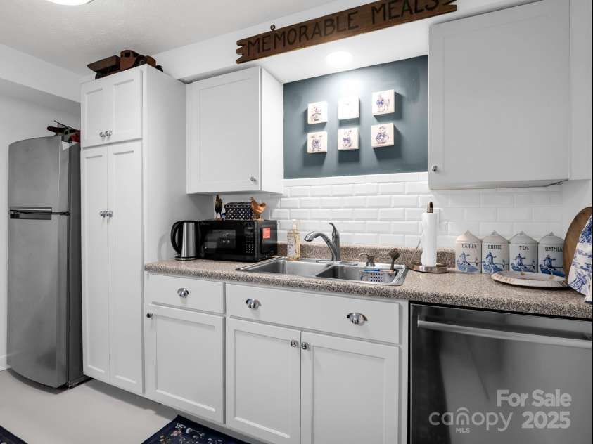 305 Grady Avenue, Tryon, NC 28782.  MLS# CAR4311839, YatesRealty ID 2654. 