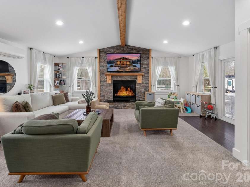 603 Wilson Avenue, Mooresville, NC 28115.  MLS# CAR4340343, YatesRealty ID 2654. 