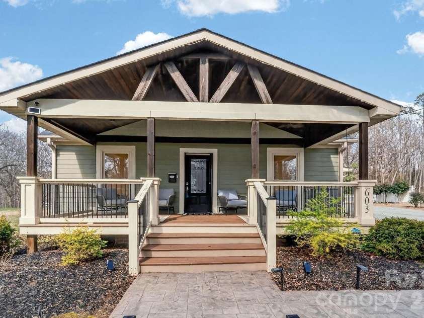 603 Wilson Avenue, Mooresville, NC 28115.  MLS# CAR4340343, YatesRealty ID 2654. 