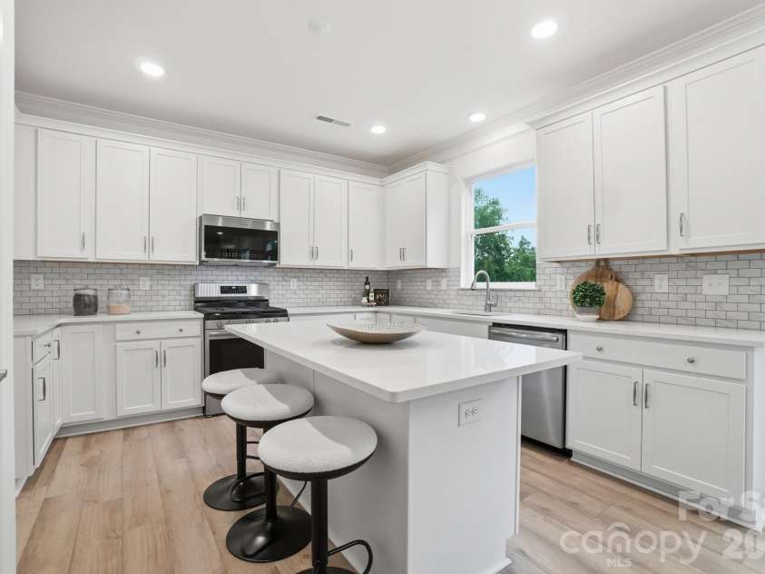 2793 Ashton Park Lane, Monroe, NC 28110.  MLS# CAR4331163, YatesRealty ID 26540. Kitchen with island
