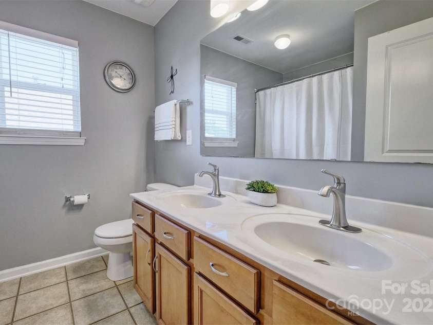 511 Rough Hewn Lane, Rock Hill, SC 29730.  MLS# CAR4267408, YatesRealty ID 26540. 