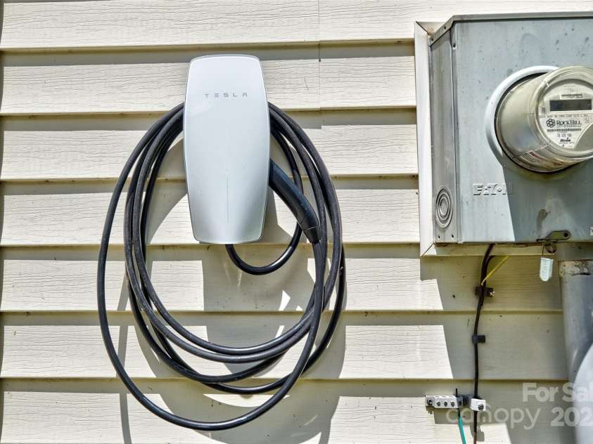 511 Rough Hewn Lane, Rock Hill, SC 29730.  MLS# CAR4267408, YatesRealty ID 26540. 