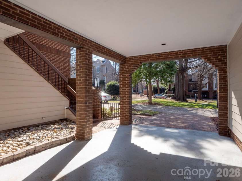 239 Clarkson Street, Charlotte, NC 28202.  MLS# CAR4346858, YatesRealty ID 26541. 