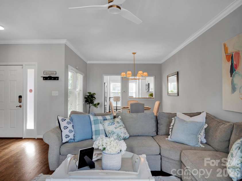 239 Clarkson Street, Charlotte, NC 28202.  MLS# CAR4346858, YatesRealty ID 26541. 
