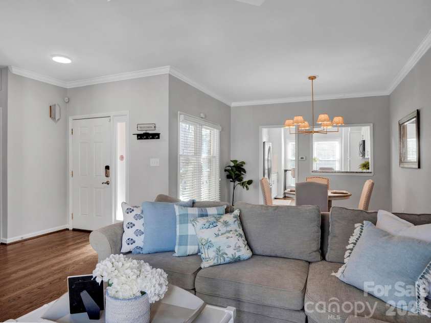 239 Clarkson Street, Charlotte, NC 28202.  MLS# CAR4346858, YatesRealty ID 26541. 