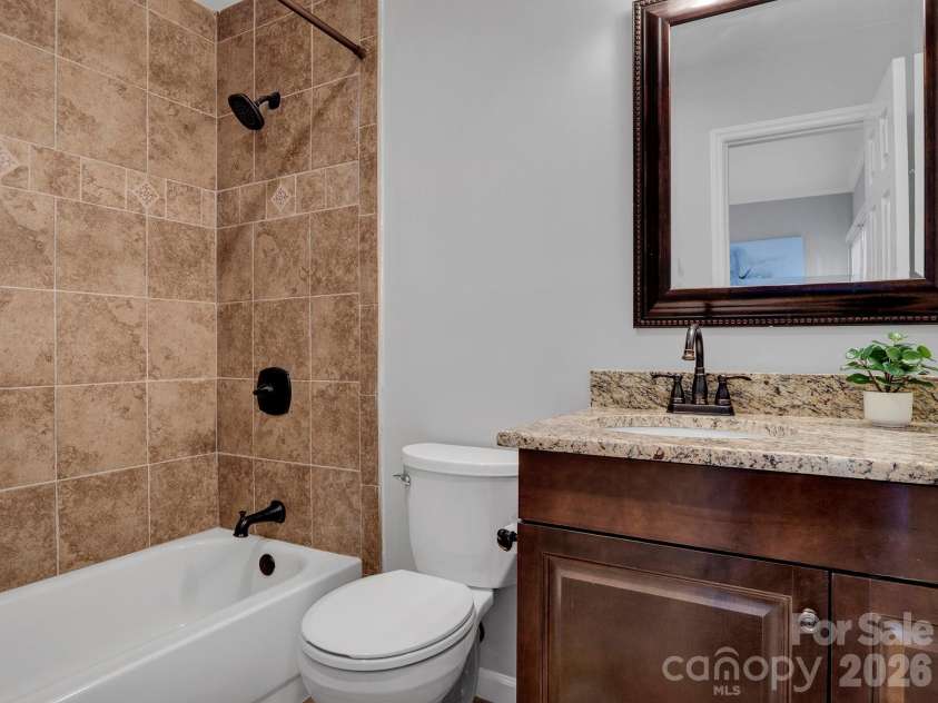 239 Clarkson Street, Charlotte, NC 28202.  MLS# CAR4346858, YatesRealty ID 26541. 