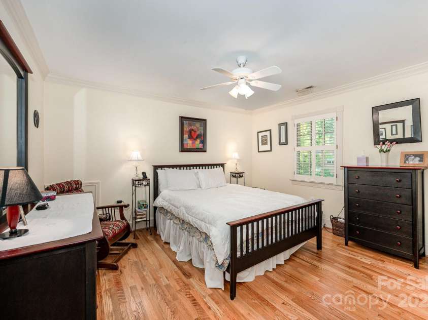 408 Johnsfield Road, Shelby, NC 28150.  MLS# CAR4269402, YatesRealty ID 26543. Second upstairs bedroom