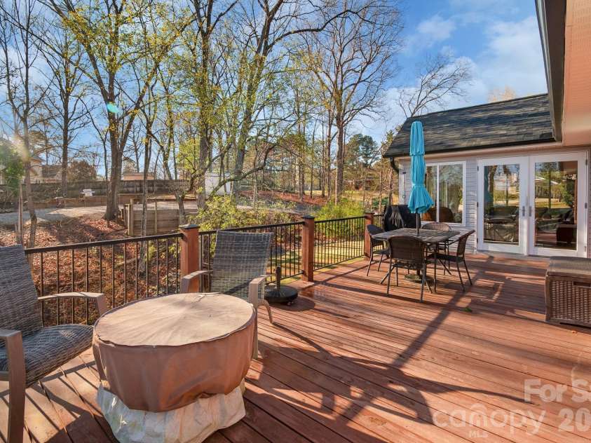 572 Acorn Acres Road, Norwood, NC 28128.  MLS# CAR4355916, YatesRealty ID 26543. 