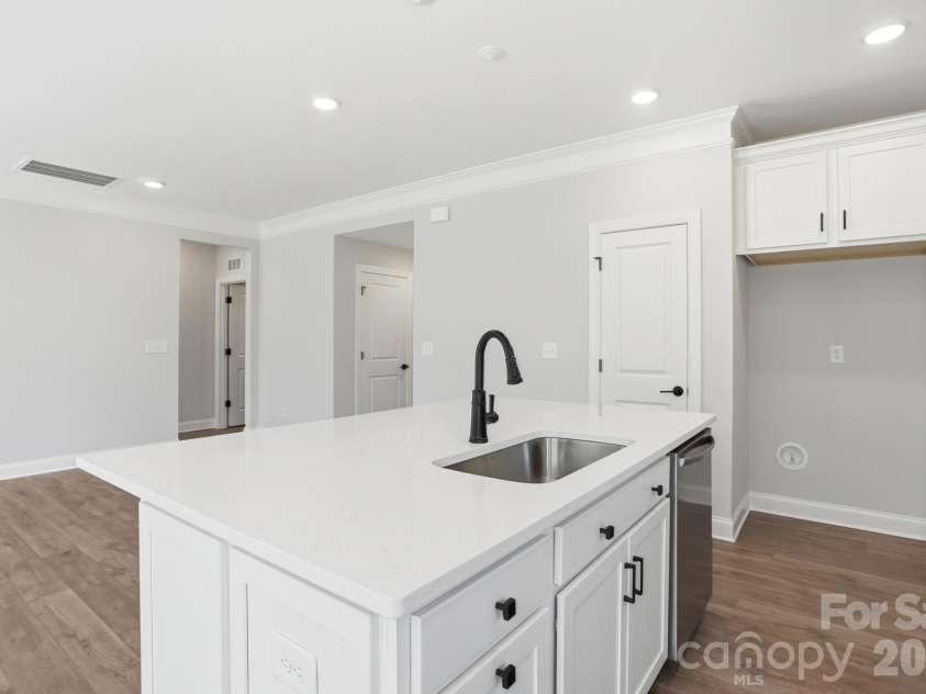 2777 Ashton Park Lane, Monroe, NC 28110.  MLS# CAR4359946, YatesRealty ID 26545. Kitchen