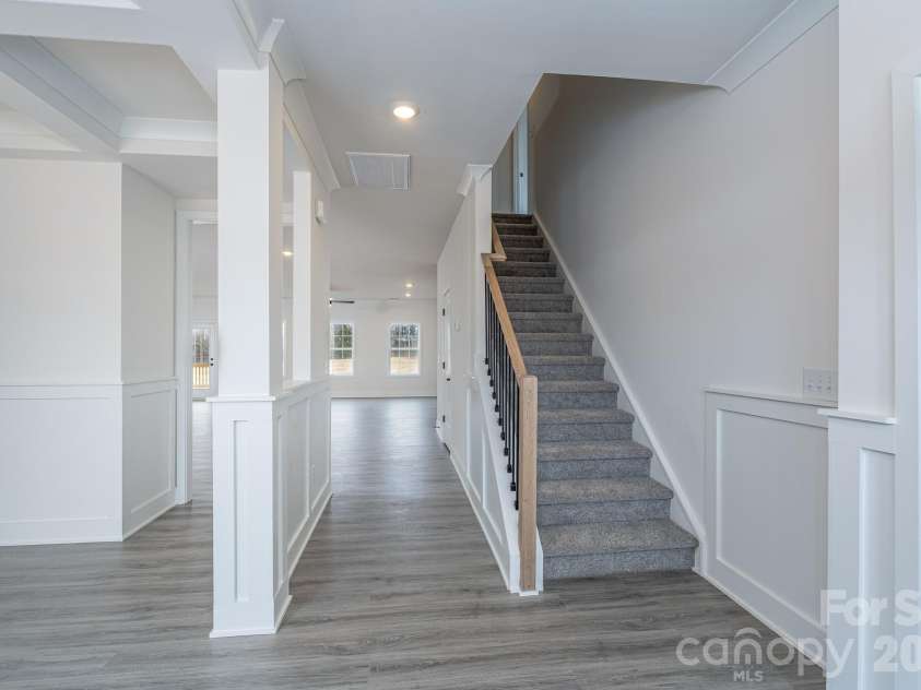 1250 Gardenia Drive, Mt Ulla, NC 28125.  MLS# CAR4365465, YatesRealty ID 26547. Entry Way