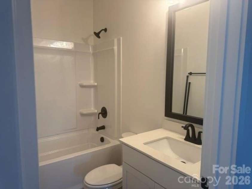 1250 Gardenia Drive, Mt Ulla, NC 28125.  MLS# CAR4365465, YatesRealty ID 26547. Full bathroom on main level