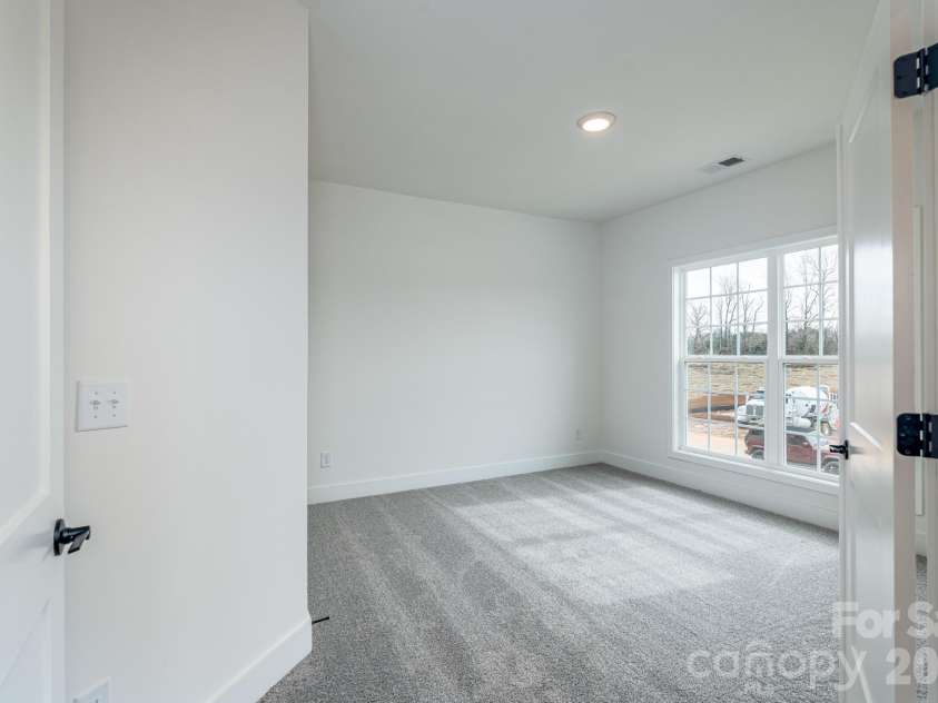 1250 Gardenia Drive, Mt Ulla, NC 28125.  MLS# CAR4365465, YatesRealty ID 26547. Office/flex room