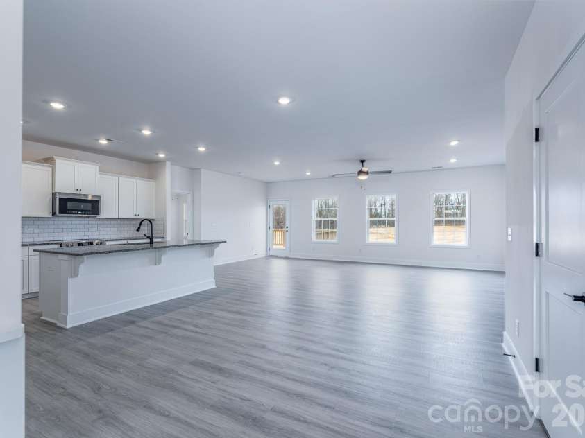 1250 Gardenia Drive, Mt Ulla, NC 28125.  MLS# CAR4365465, YatesRealty ID 26547. Spacious Open Concept Floor Plan
