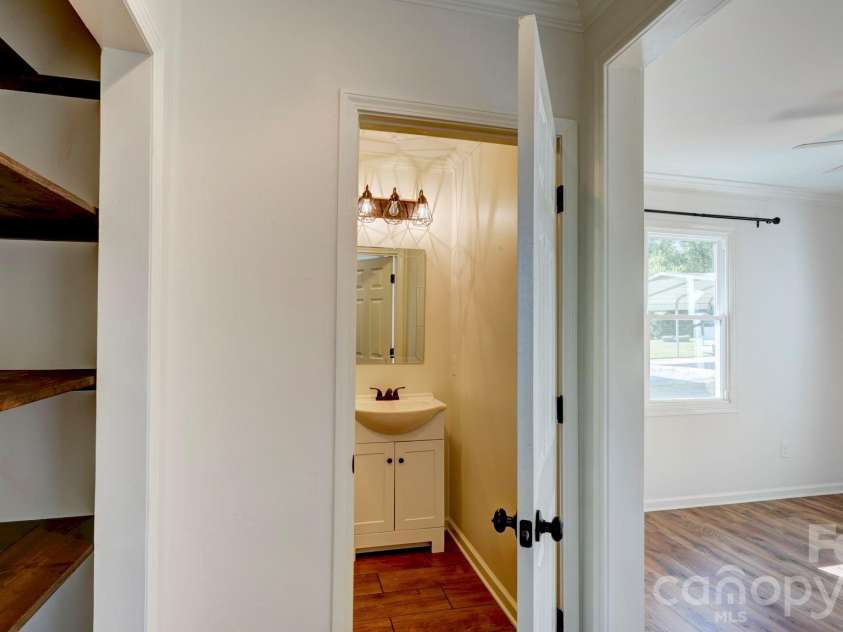 37 Oak Drive, Concord, NC 28027.  MLS# CAR4360964, YatesRealty ID 26549. 