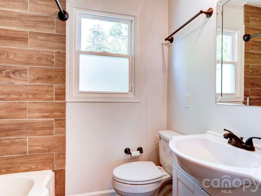 37 Oak Drive, Concord, NC 28027.  MLS# CAR4360964, YatesRealty ID 26549. 