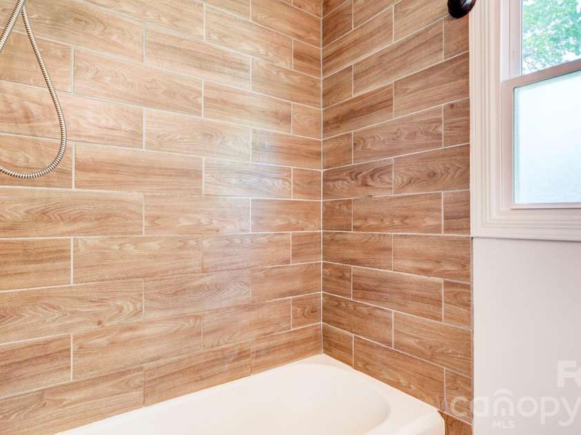 37 Oak Drive, Concord, NC 28027.  MLS# CAR4360964, YatesRealty ID 26549. 