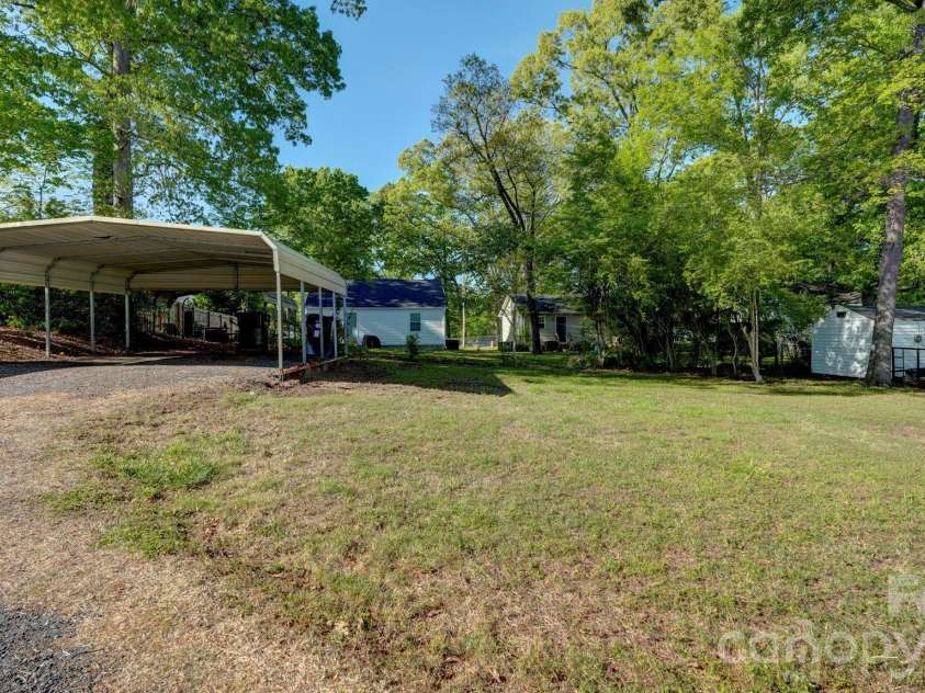 37 Oak Drive, Concord, NC 28027.  MLS# CAR4360964, YatesRealty ID 26549. 