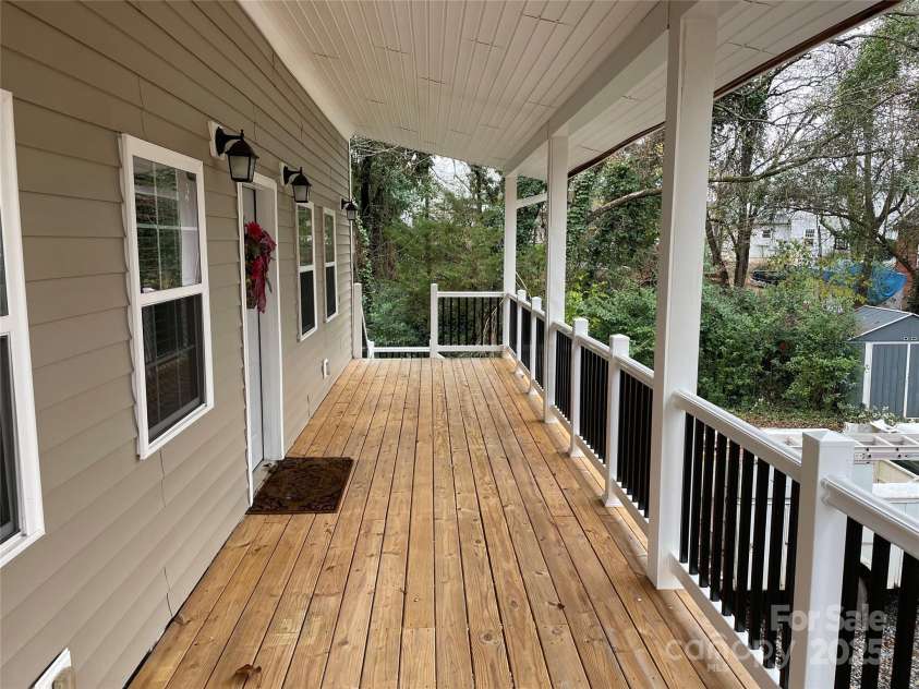 160/164 Arlington Street, Forest City, NC 28043.  MLS# CAR4206408, YatesRealty ID 2655. 164 Front porch