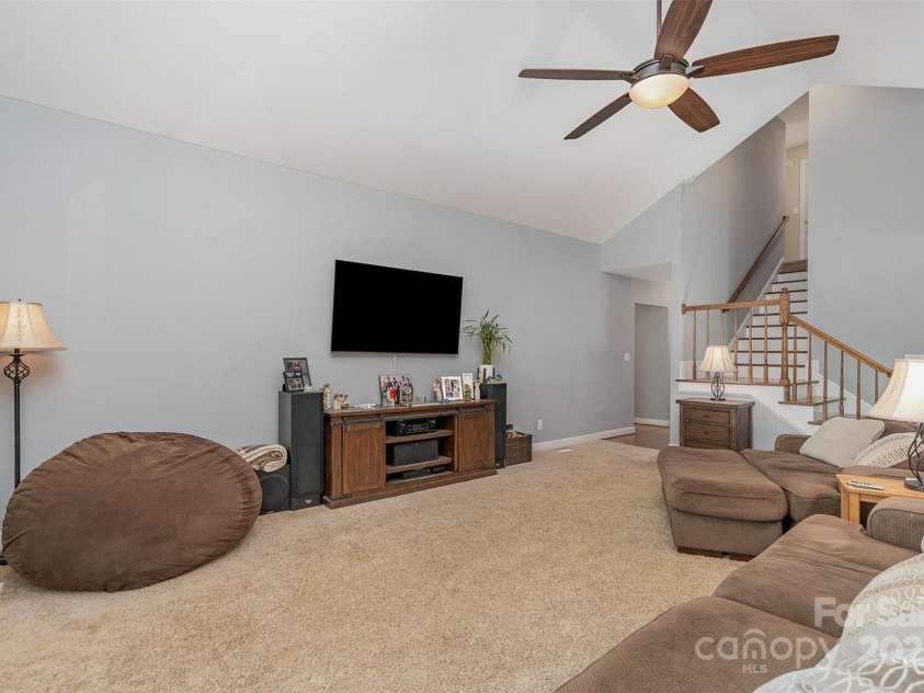 135 Oak Creek Drive, Rockwell, NC 28138.  MLS# CAR4269550, YatesRealty ID 26550. 