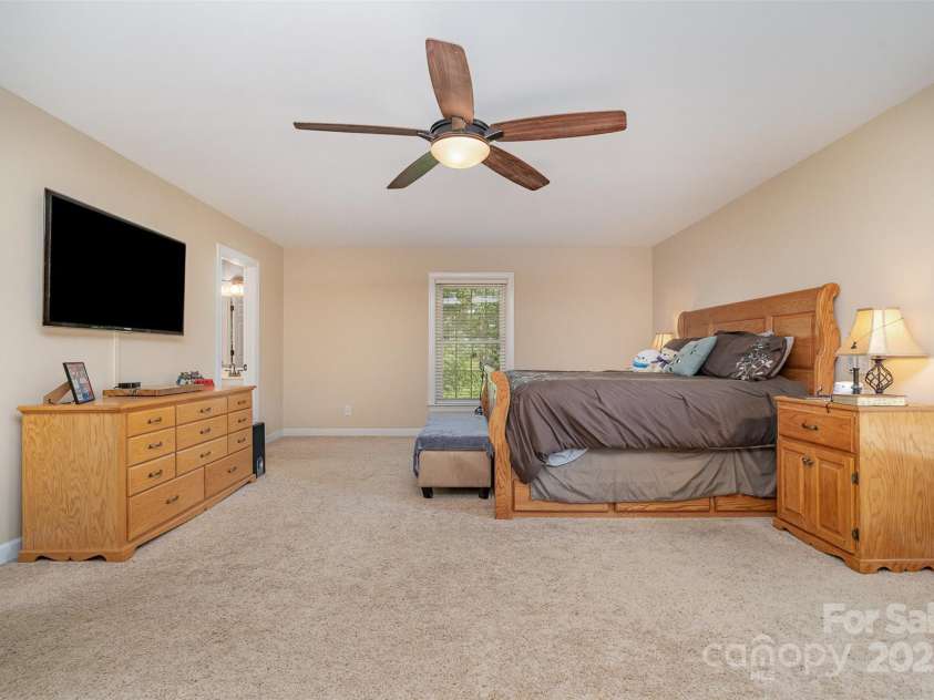 135 Oak Creek Drive, Rockwell, NC 28138.  MLS# CAR4269550, YatesRealty ID 26550. 