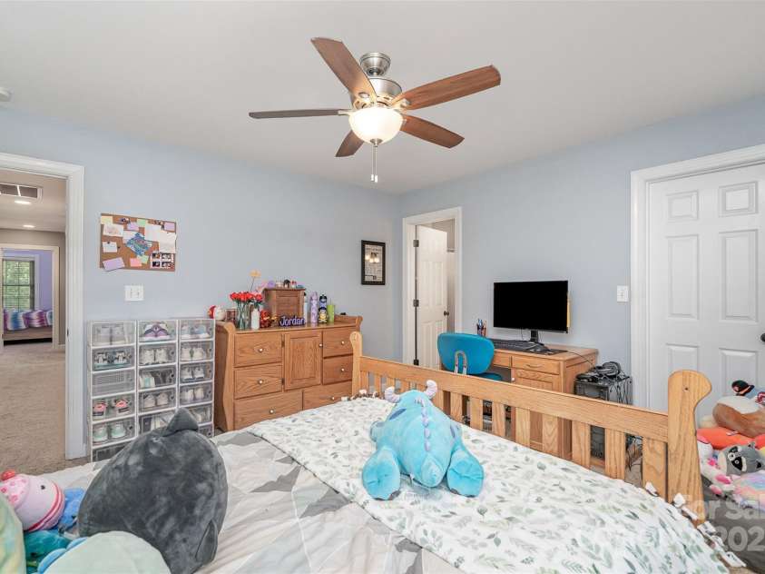 135 Oak Creek Drive, Rockwell, NC 28138.  MLS# CAR4269550, YatesRealty ID 26550. 