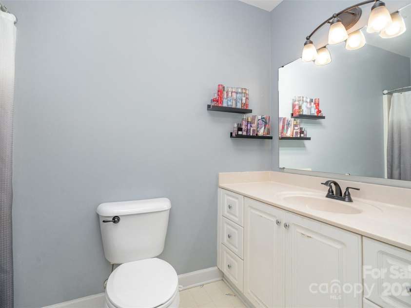 135 Oak Creek Drive, Rockwell, NC 28138.  MLS# CAR4269550, YatesRealty ID 26550. 