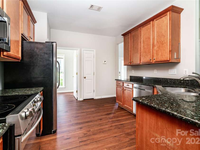 119 Tilton Drive, Mooresville, NC 28115.  MLS# CAR4274141, YatesRealty ID 26551. Kitchen alt angle