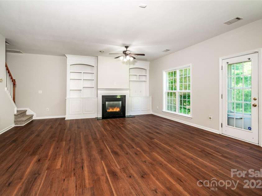 119 Tilton Drive, Mooresville, NC 28115.  MLS# CAR4274141, YatesRealty ID 26551. Living room alt angle