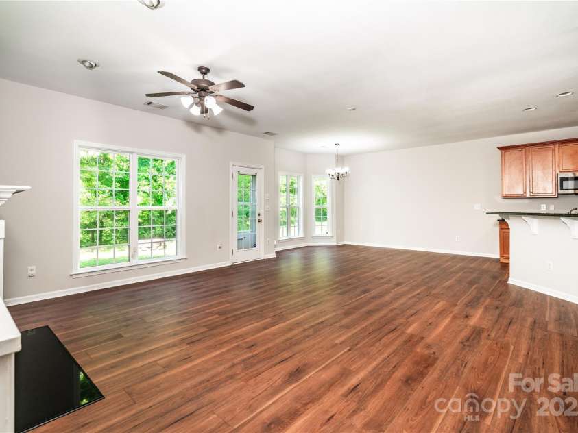119 Tilton Drive, Mooresville, NC 28115.  MLS# CAR4274141, YatesRealty ID 26551. Open concept living room