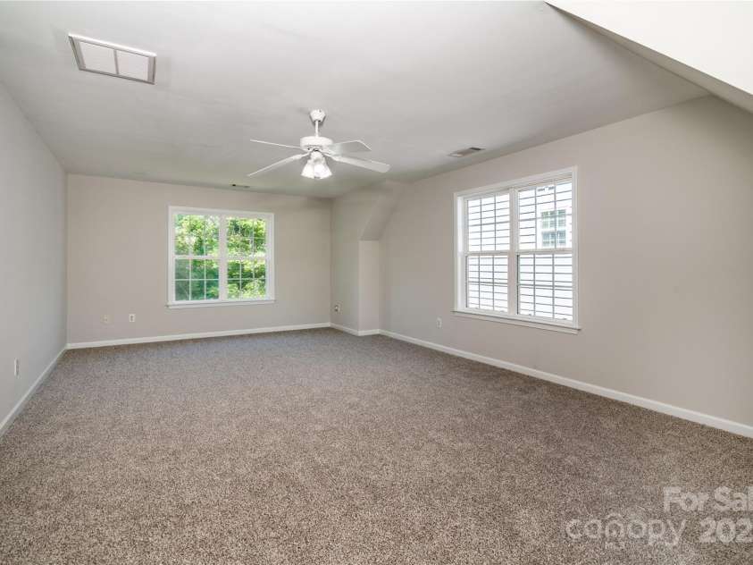 119 Tilton Drive, Mooresville, NC 28115.  MLS# CAR4274141, YatesRealty ID 26551. Spacious bed/bonus room