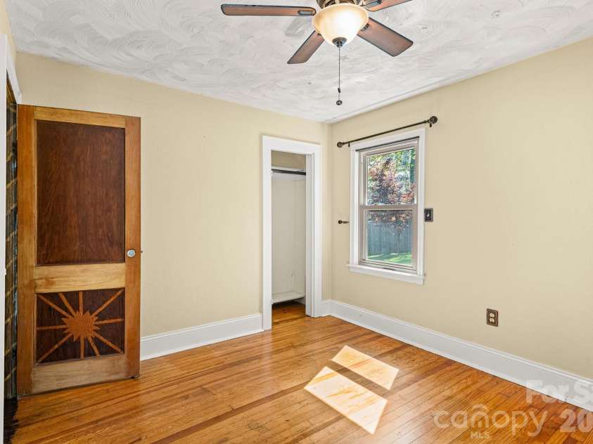 114 Walker Street, Black Mountain, NC 28711.  MLS# CAR4367539, YatesRealty ID 26552. 2nd Bedroom
