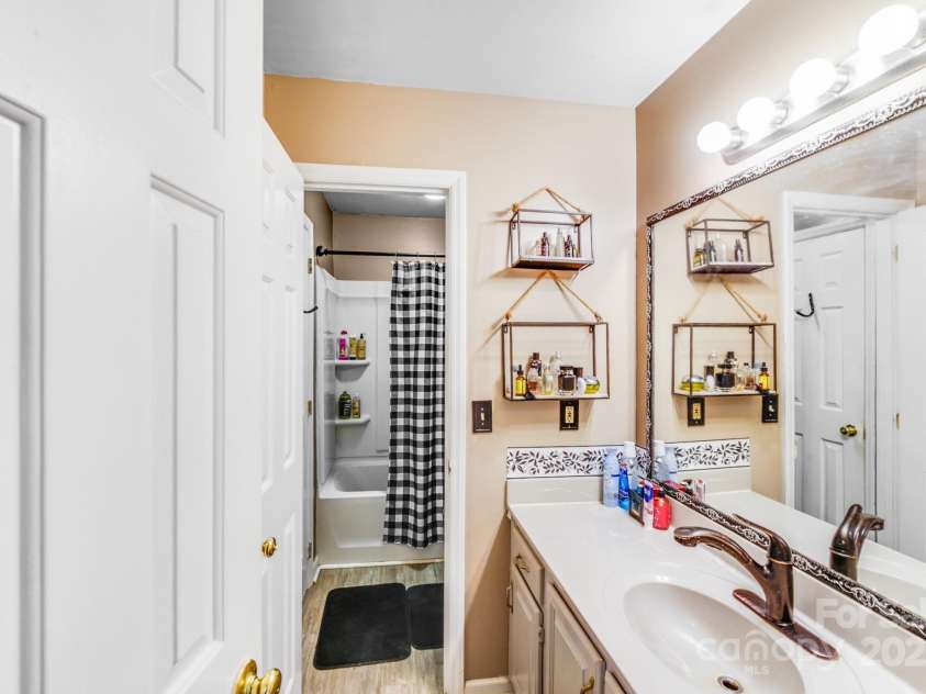 2116 Bon Villa Way, Fort Mill, SC 29708.  MLS# CAR4275082, YatesRealty ID 26552. 