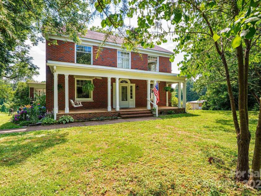 1230 Norwood Street, Lenoir, NC 28645.  MLS# CAR4276589, YatesRealty ID 26553. 